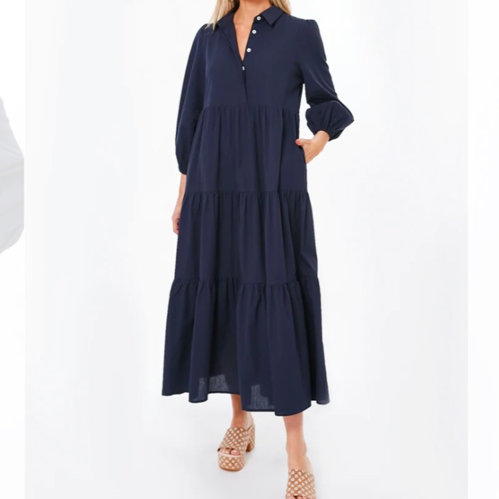 Navy Mabel Maxi Dress
POMANDER PLACE